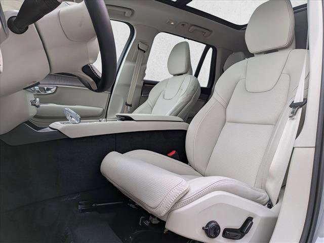 New 2026 Volvo XC90 T8 Ultra w/ Protection Package Premier AWD/4WD image 4