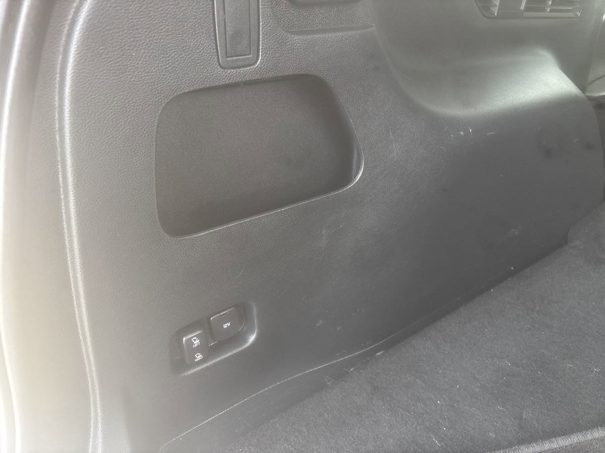 Used 2015 Ford Edge Titanium image 32