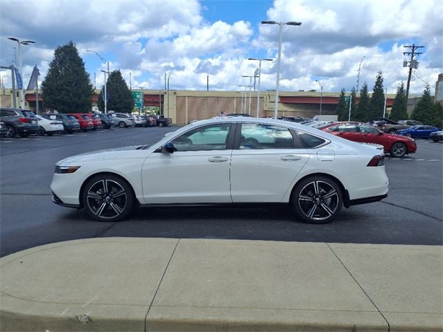 Used 2025 Honda Accord Sport image 8