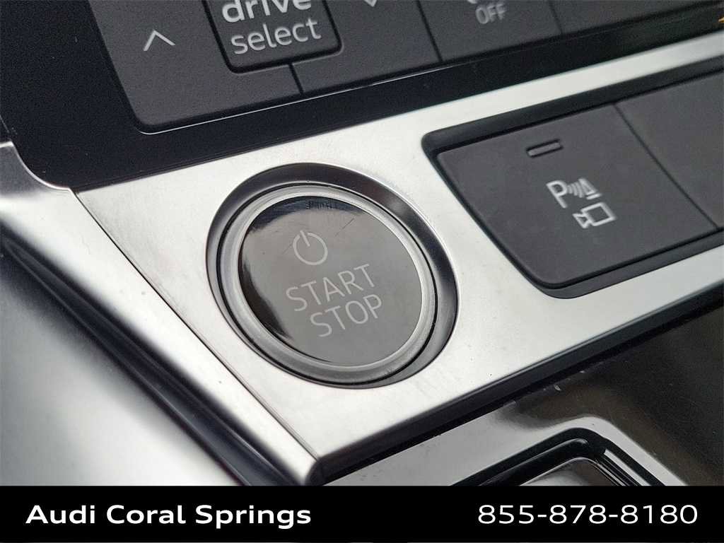 Used 2021 Audi e-tron Premium w/ Convenience Plus Package image 27