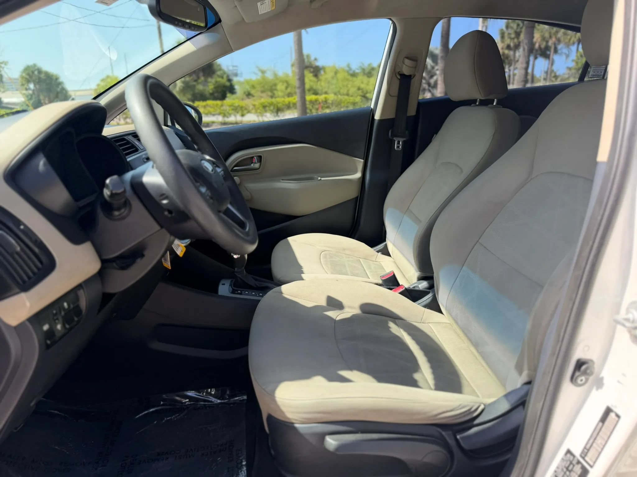 Used 2014 Kia Rio LX FWD image 10