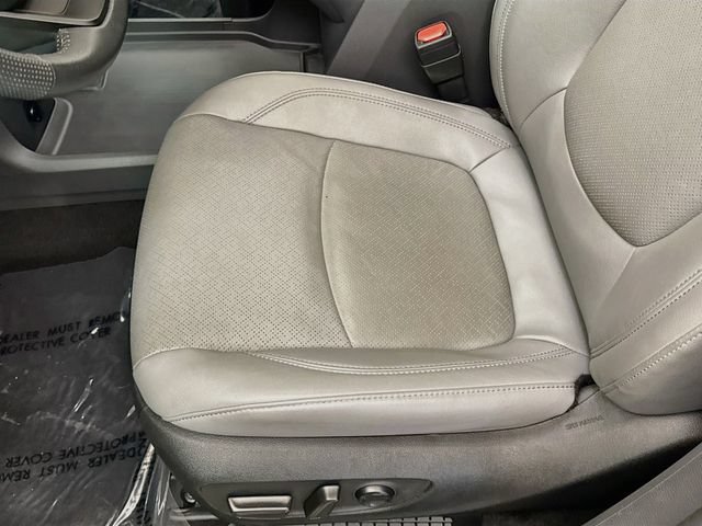 Used 2024 Toyota Sienna Limited AWD/4WD image 20
