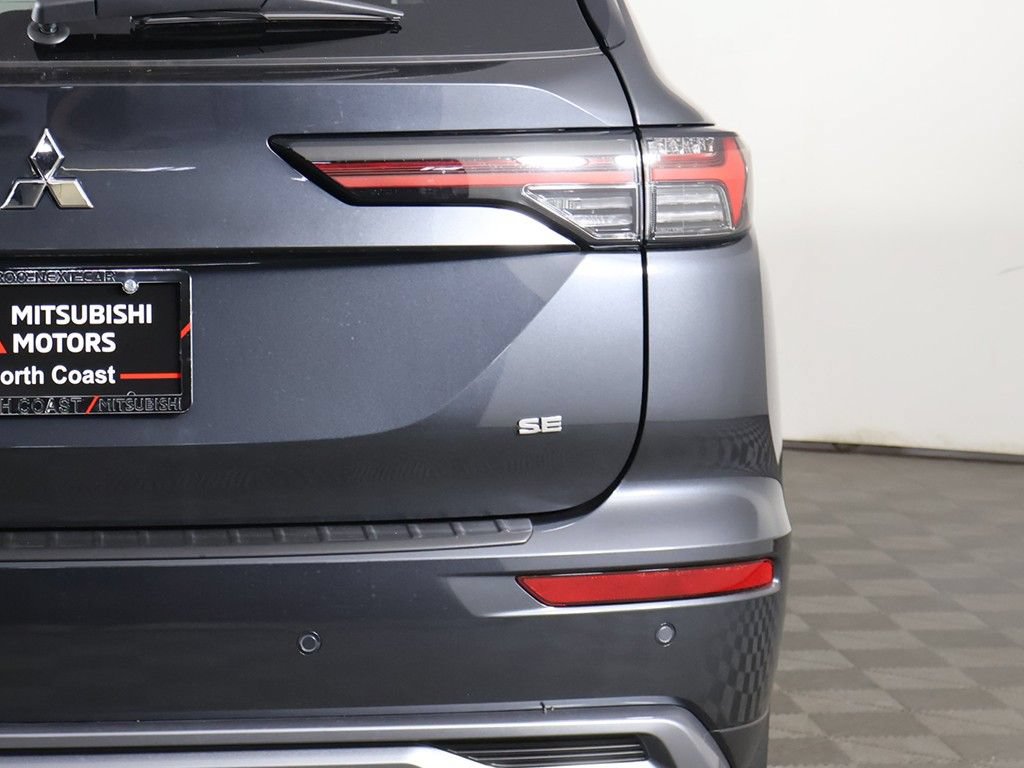 New 2026 Mitsubishi Outlander SE FWD image 18