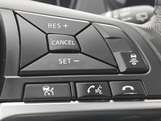 Used 2018 Nissan Rogue Sport SL w/ SL Premium Package image 23