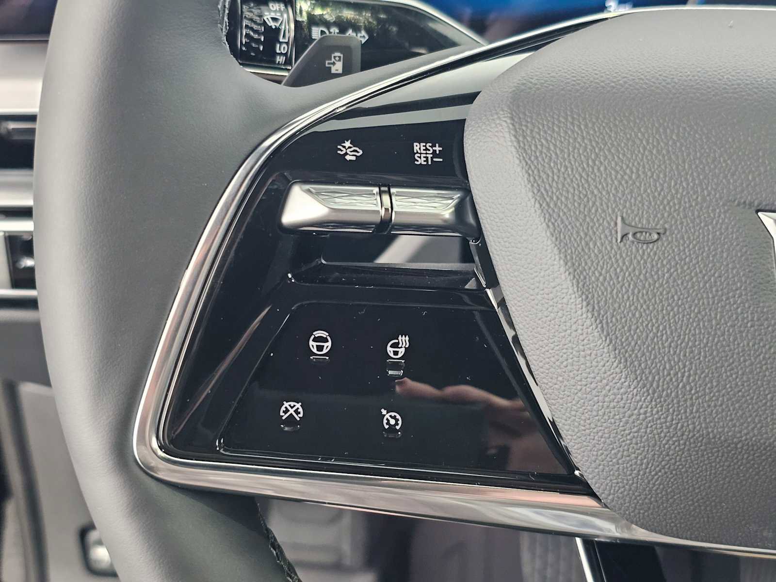 New 2026 Cadillac Lyriq Luxury image 27