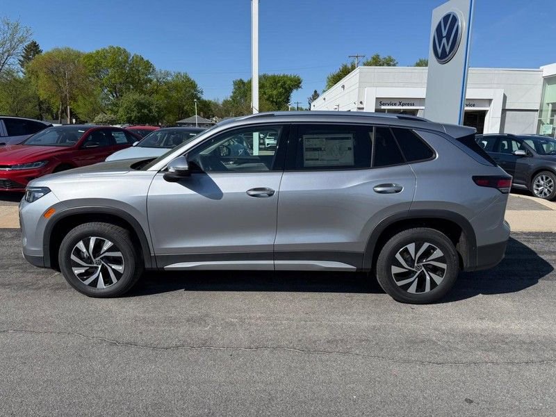 New 2026 Volkswagen Tiguan S AWD/4WD image 2