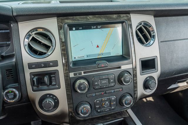 Used 2017 Ford Expedition Limited w/ Equipment Group 301A image 27