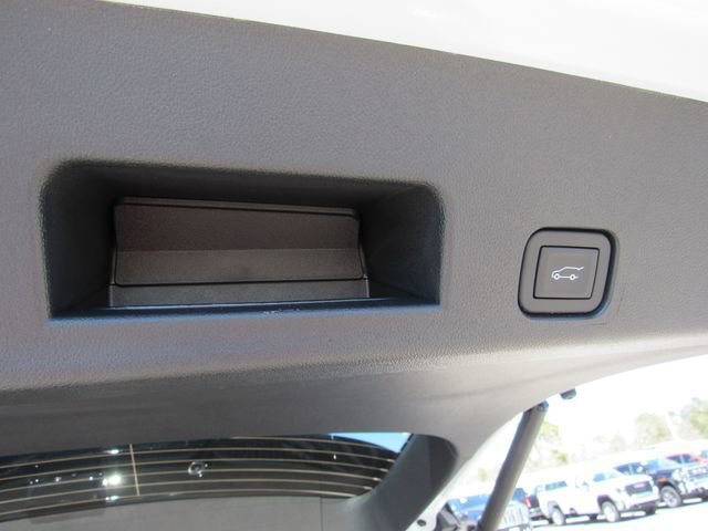 New 2026 GMC Acadia Denali Ultimate w/ LPO, Floor Liner Package AWD/4WD image 37