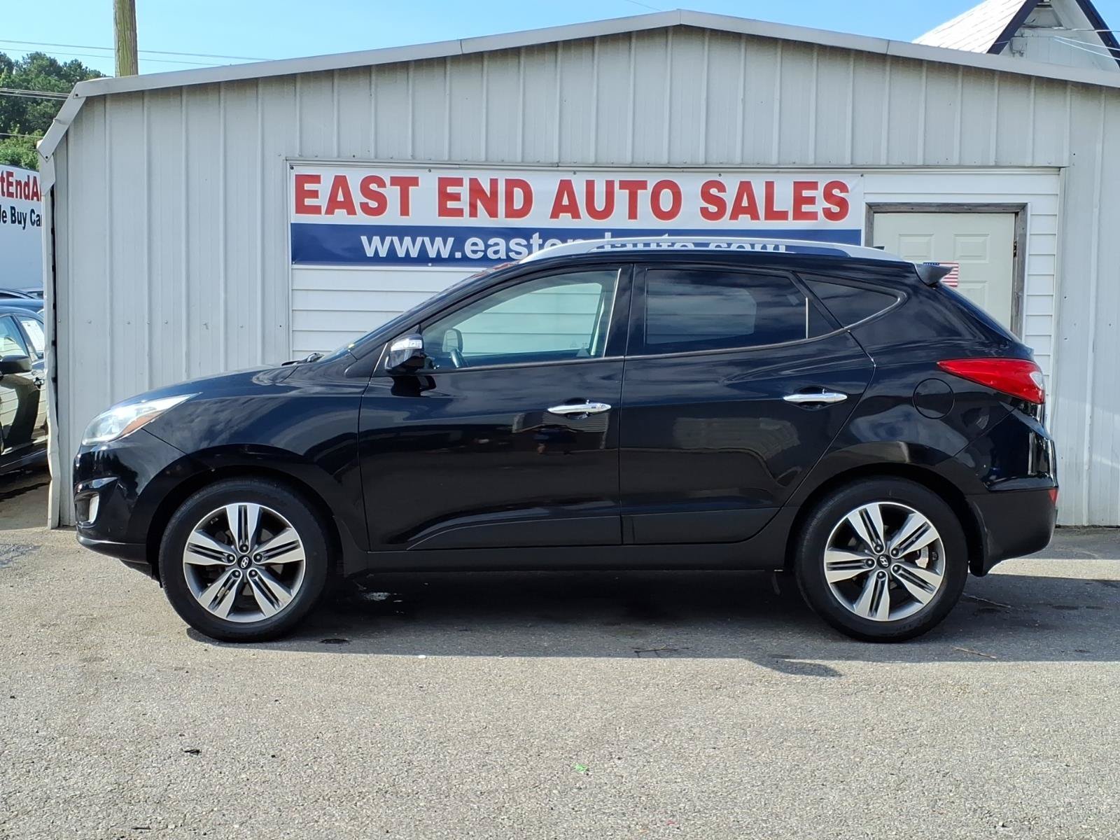 Used 2015 Hyundai Tucson Limited w/ Option Group 03 AWD/4WD image 2