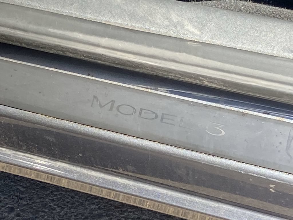 Used 2023 Tesla Model 3 Performance AWD/4WD image 25