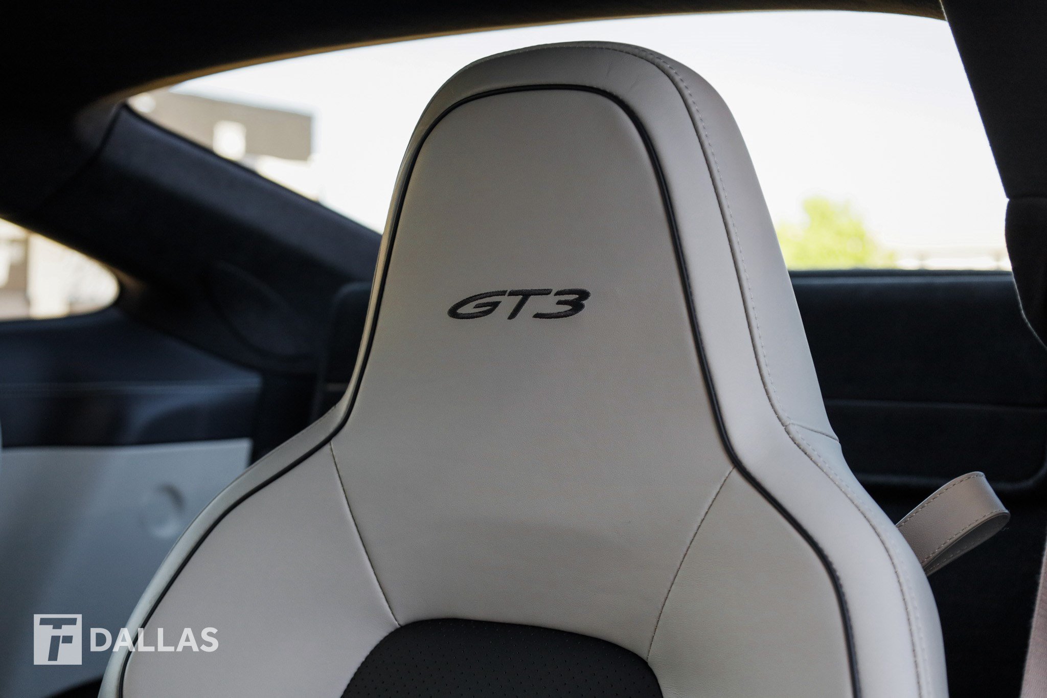 Used 2022 Porsche 911 GT3 RWD image 25