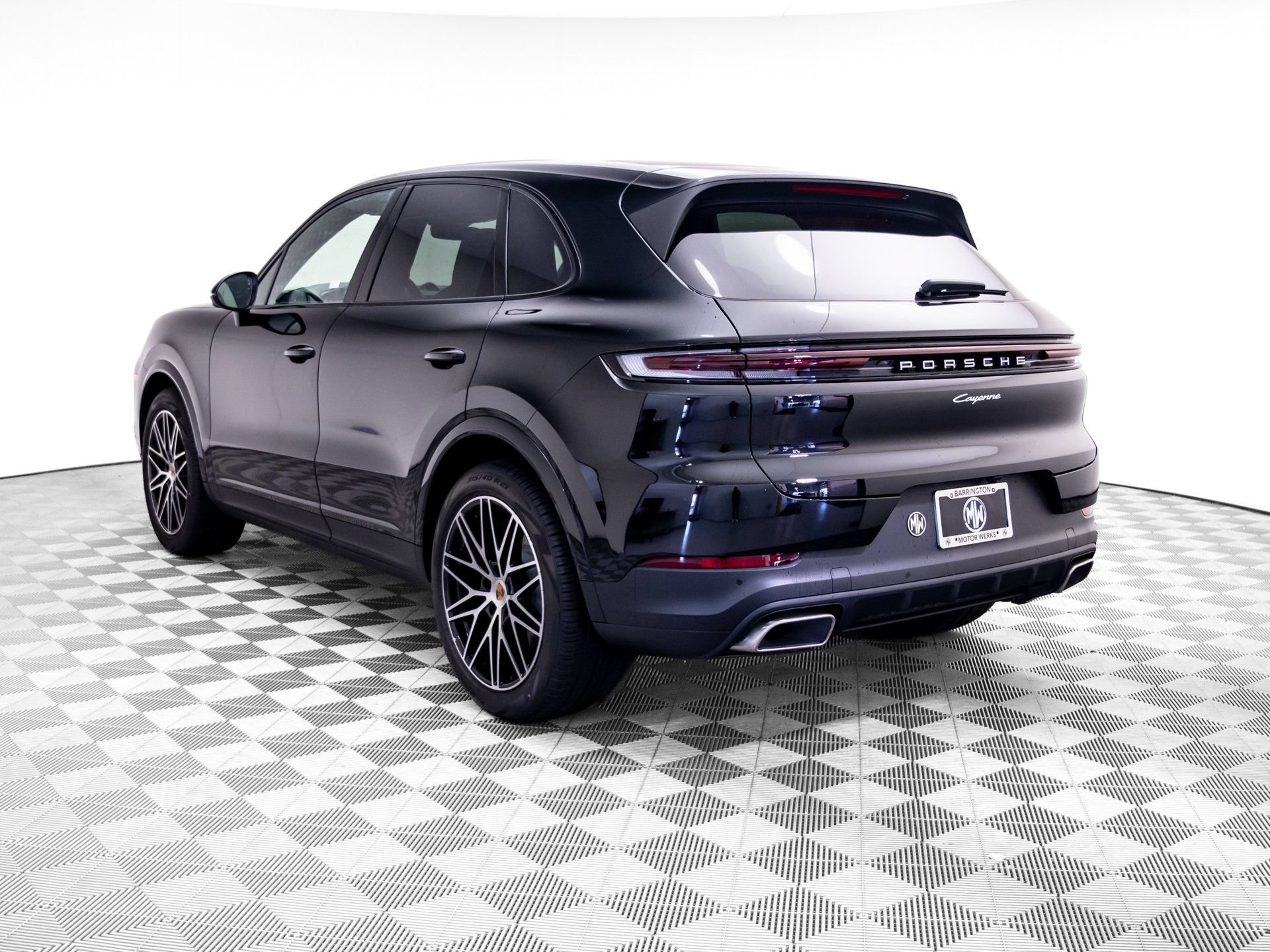 New 2026 Porsche Cayenne AWD/4WD image 3