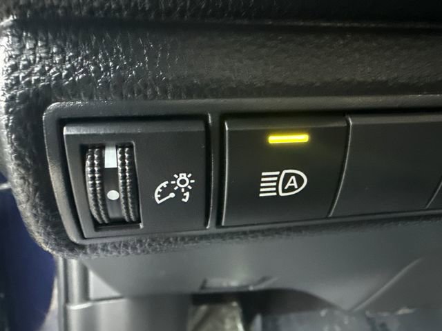 Certified 2024 Toyota Corolla LE image 28