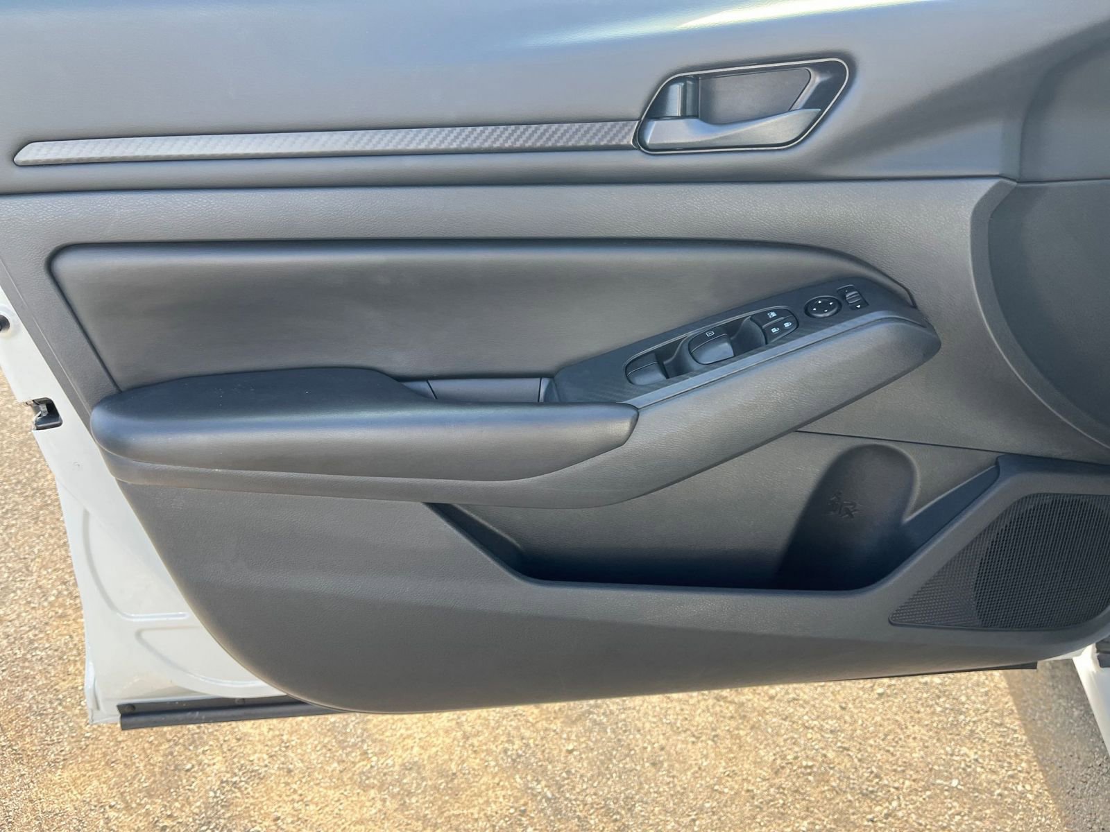 Used 2023 Nissan Altima 2.5 S FWD image 18