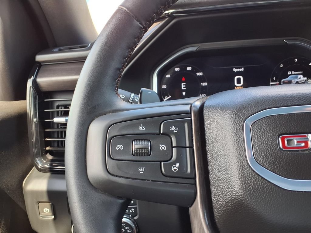 Used 2024 GMC Sierra 1500 AT4 w/ Technology Package AWD/4WD image 34