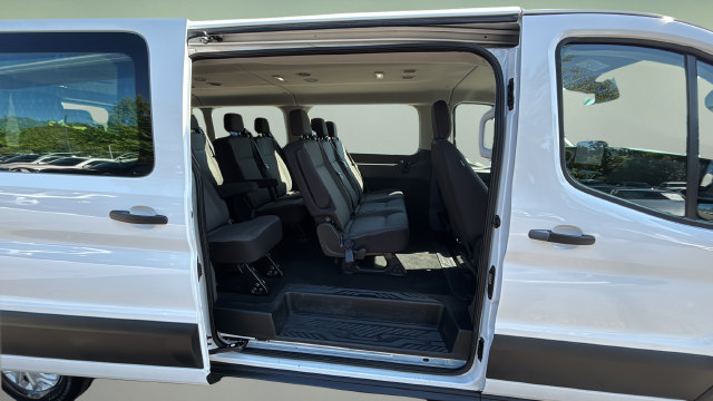 Used 2025 Ford Transit 350 XLT RWD image 33