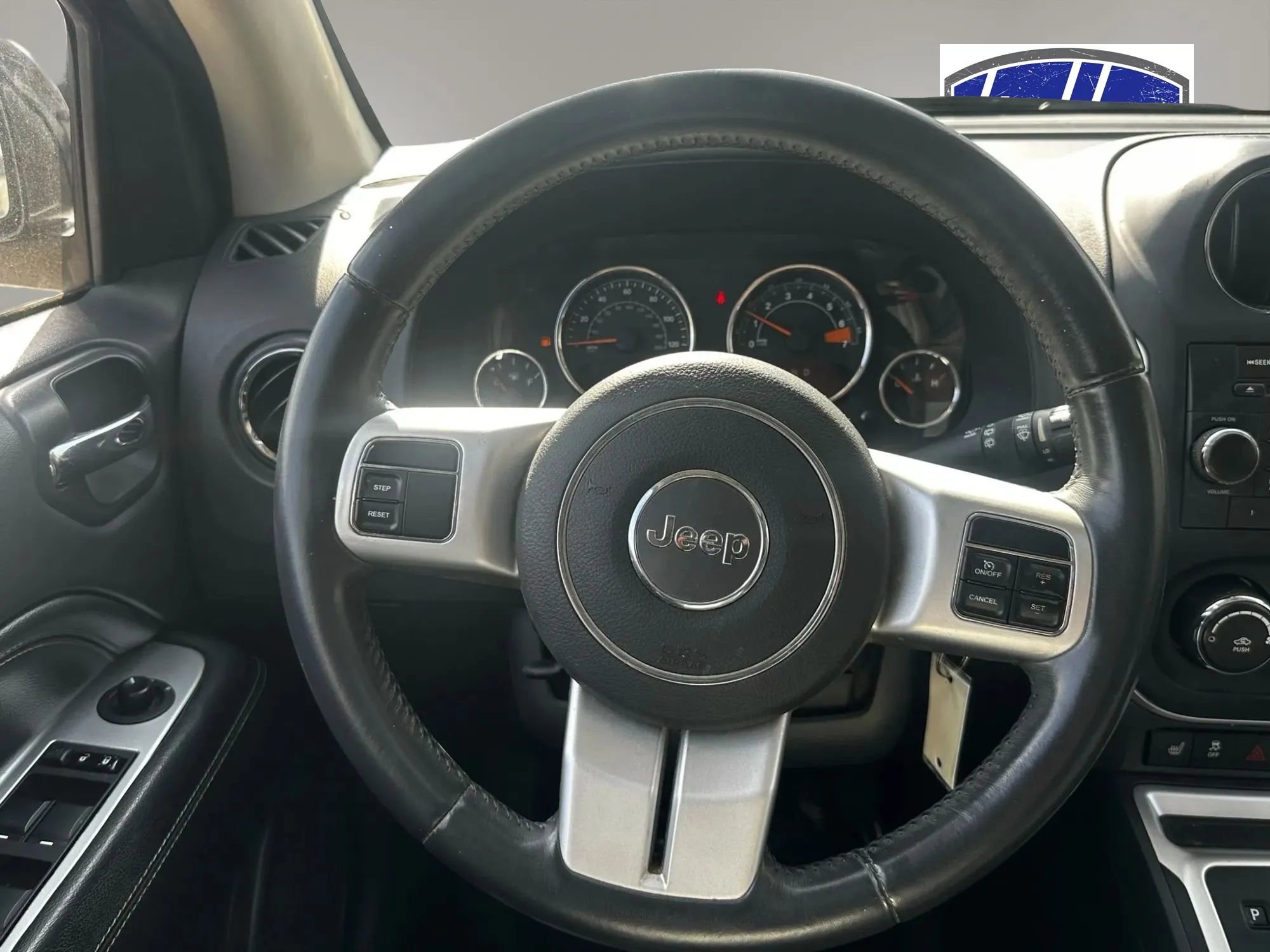 Used 2015 Jeep Compass High Altitude FWD image 23
