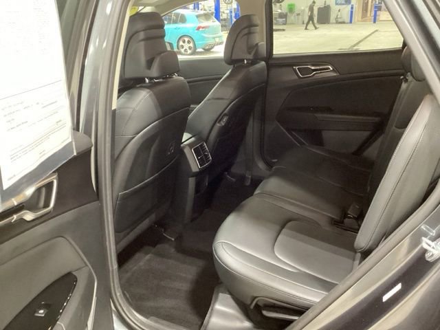 Certified 2023 Kia Sportage EX AWD/4WD image 19