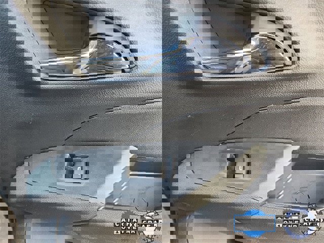 Used 2025 Chevrolet Trax LT w/ Driver Confidence Package image 29