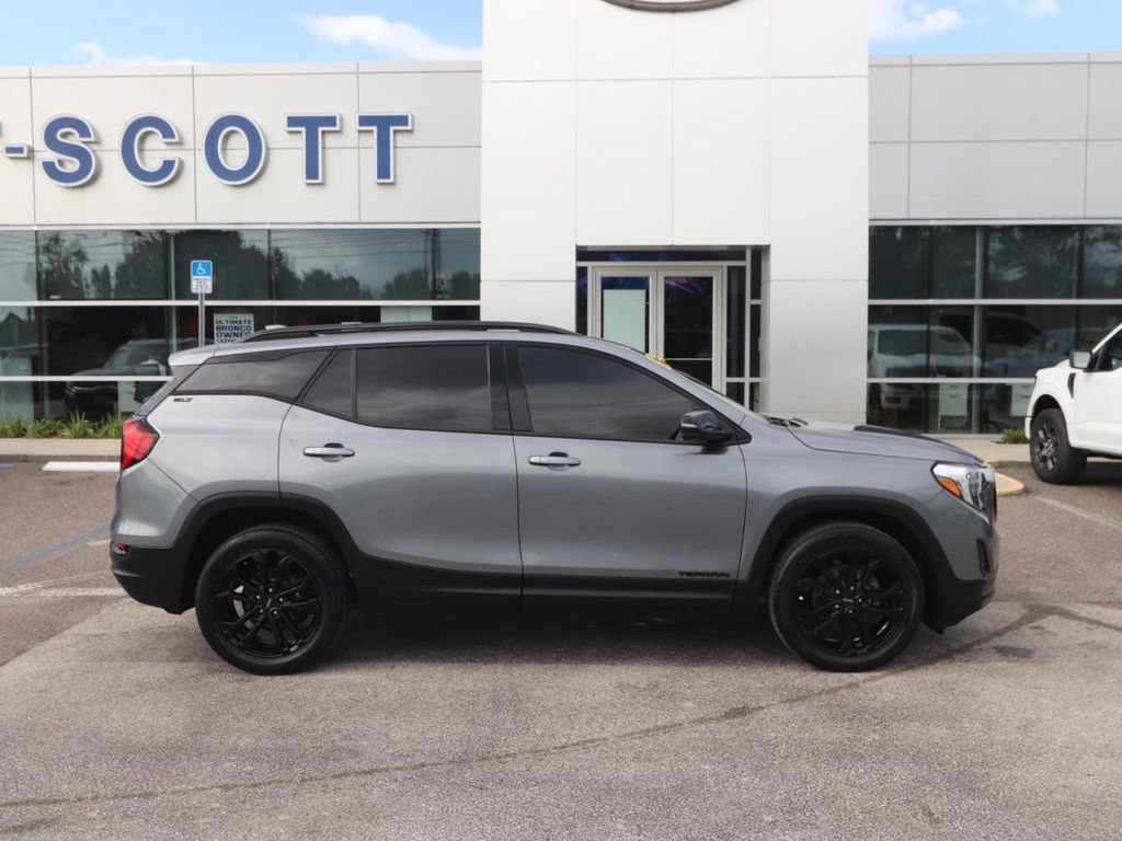 Used 2021 GMC Terrain SLT w/ Elevation Edition FWD image 18