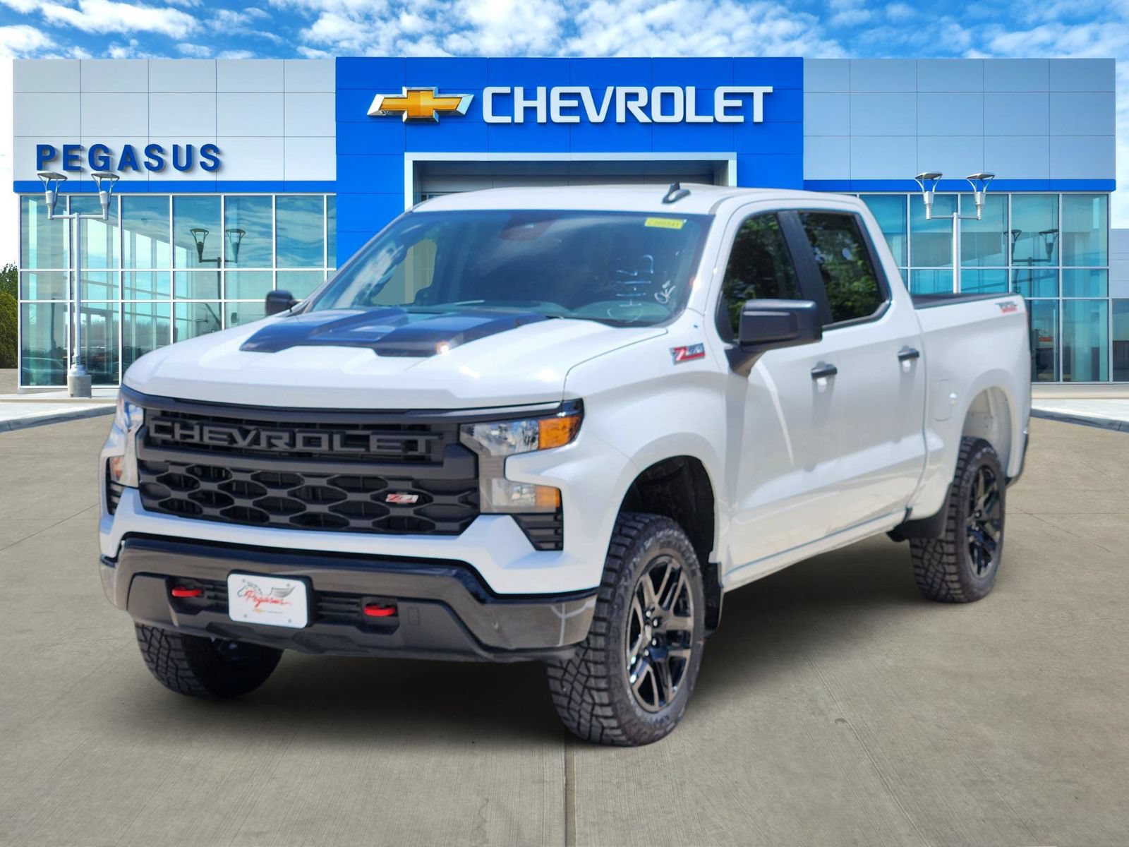 New 2026 Chevrolet Silverado 1500 Custom Trail Boss AWD/4WD video 2