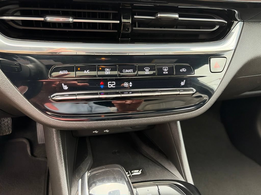 Used 2024 Buick Envista Avenir FWD image 32