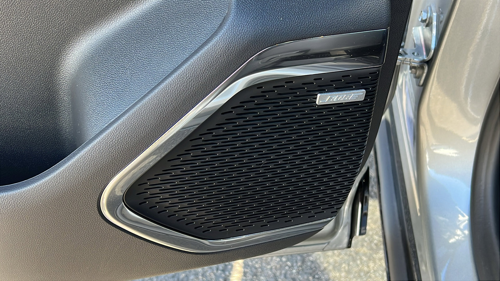 New 2026 Chevrolet Traverse RS image 13