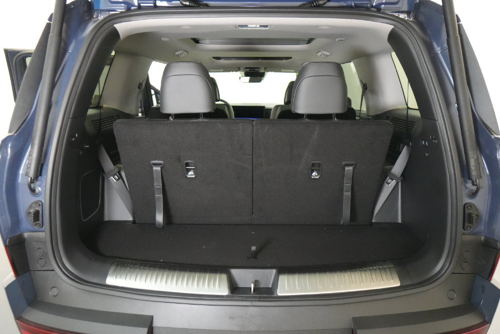 Certified 2026 Hyundai Santa Fe Limited AWD/4WD image 35