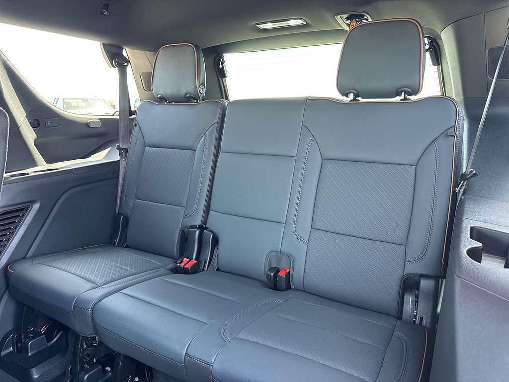 New 2026 GMC Yukon AT4 w/ AT4 Premium Package AWD/4WD image 25