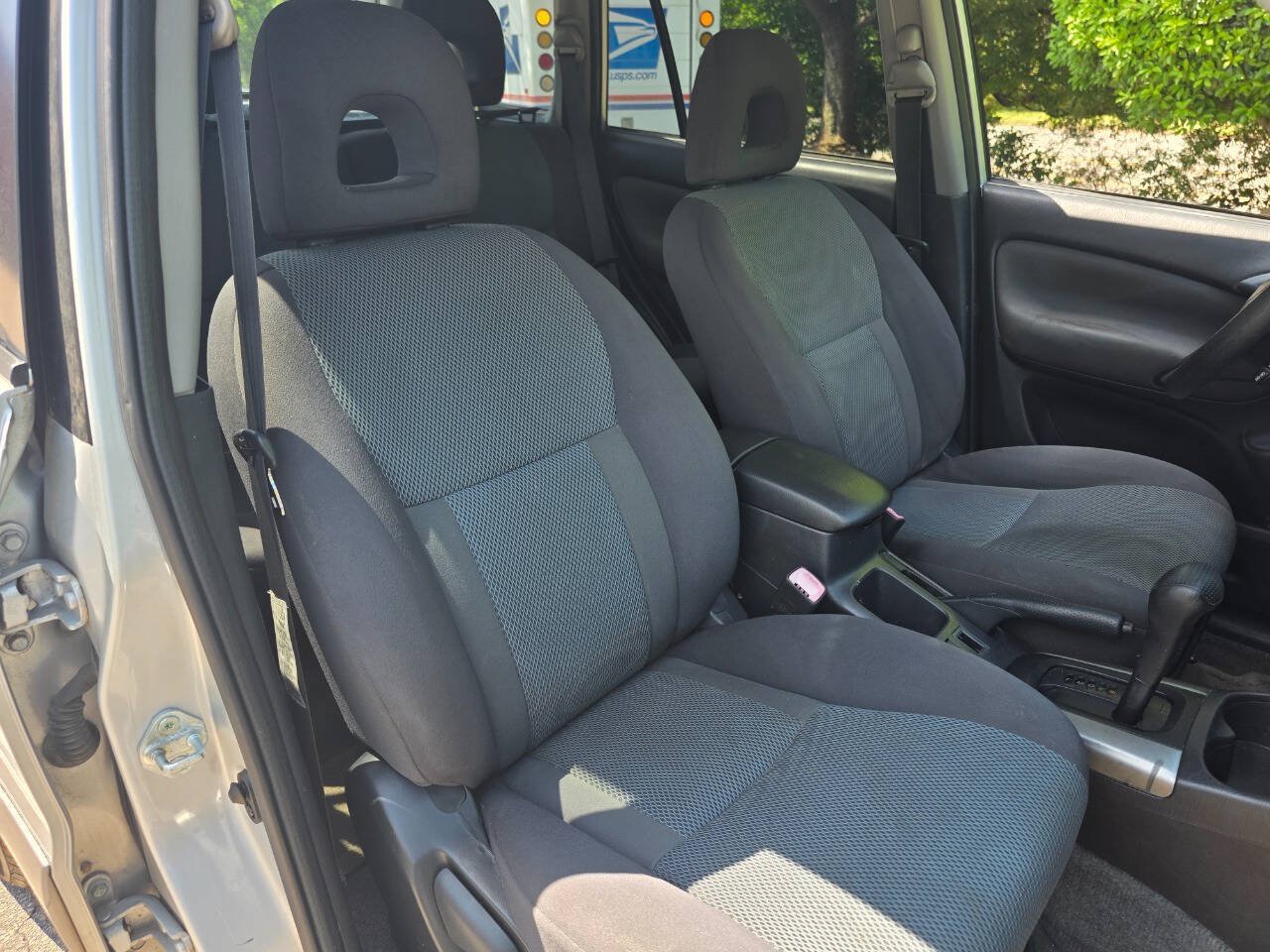 Used 2005 Toyota RAV4 4WD image 27