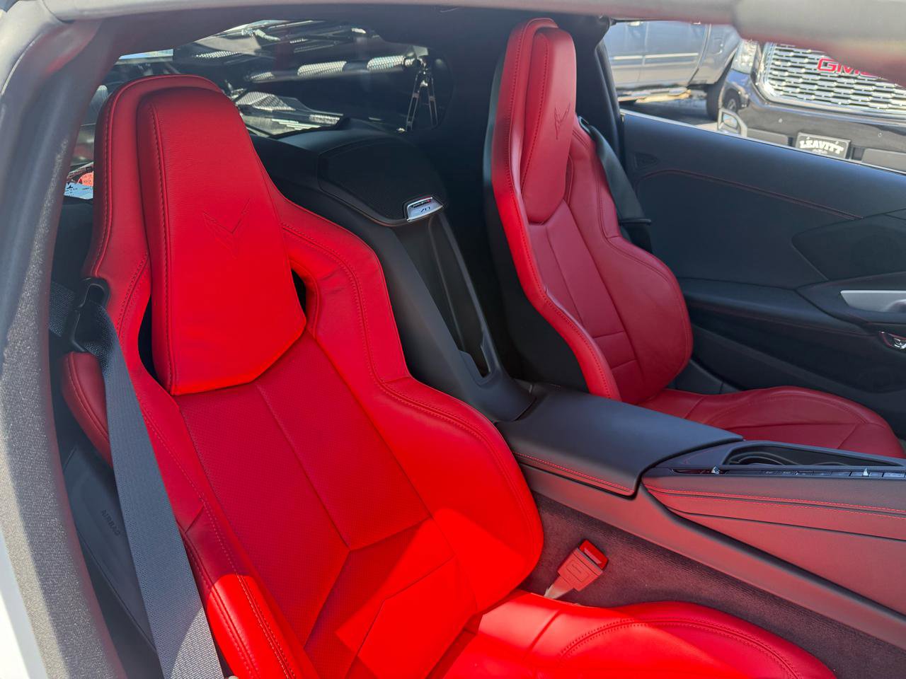 Used 2023 Chevrolet Corvette Stingray Coupe w/ Z51 Performance Package RWD image 29