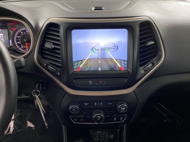 Used 2017 Jeep Cherokee Latitude w/ True North Edition image 21