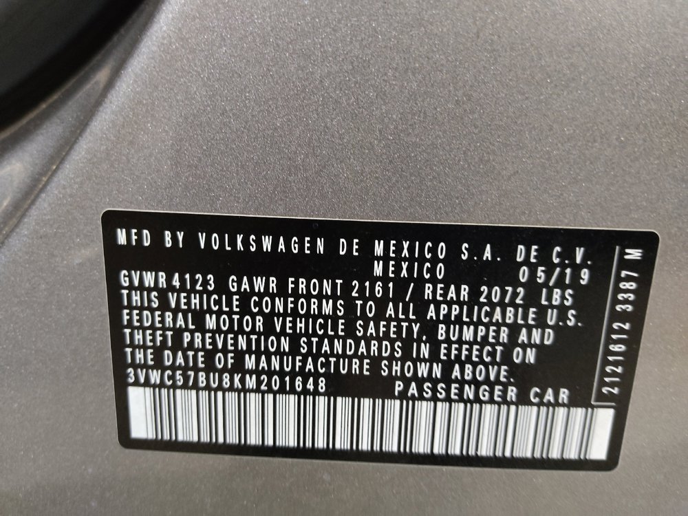 Used 2019 Volkswagen Jetta SE w/ Cold Weather Package FWD image 33