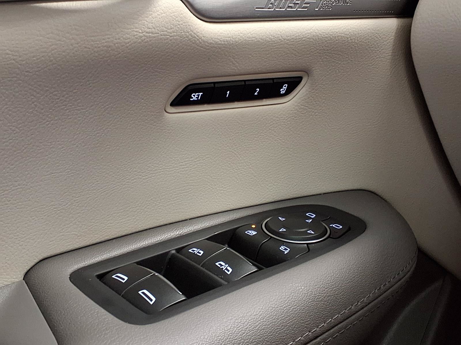 Certified 2025 Cadillac XT5 Premium Luxury FWD image 32