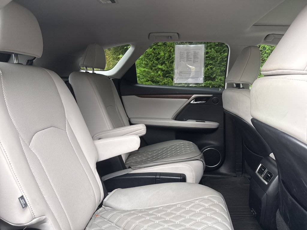 Used 2022 Lexus RX 350L Premium w/ Premium Package AWD/4WD image 15