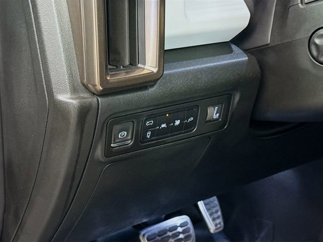 Used 2024 GMC Hummer EV 2X w/ Extreme Off-Road Package image 11