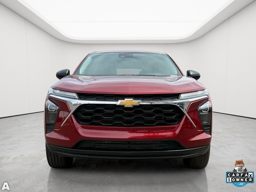Used 2025 Chevrolet Trax LS image 5