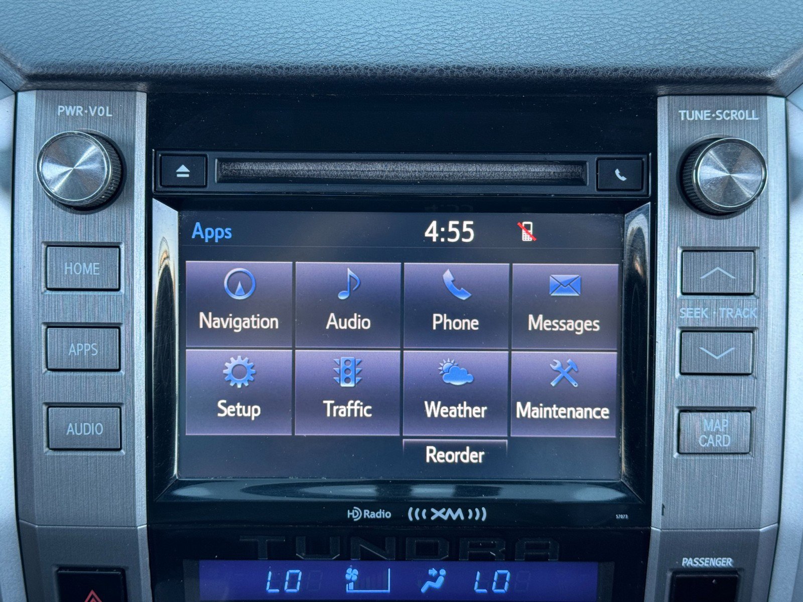 Used 2015 Toyota Tundra Limited w/ Limited Premium Package image 24