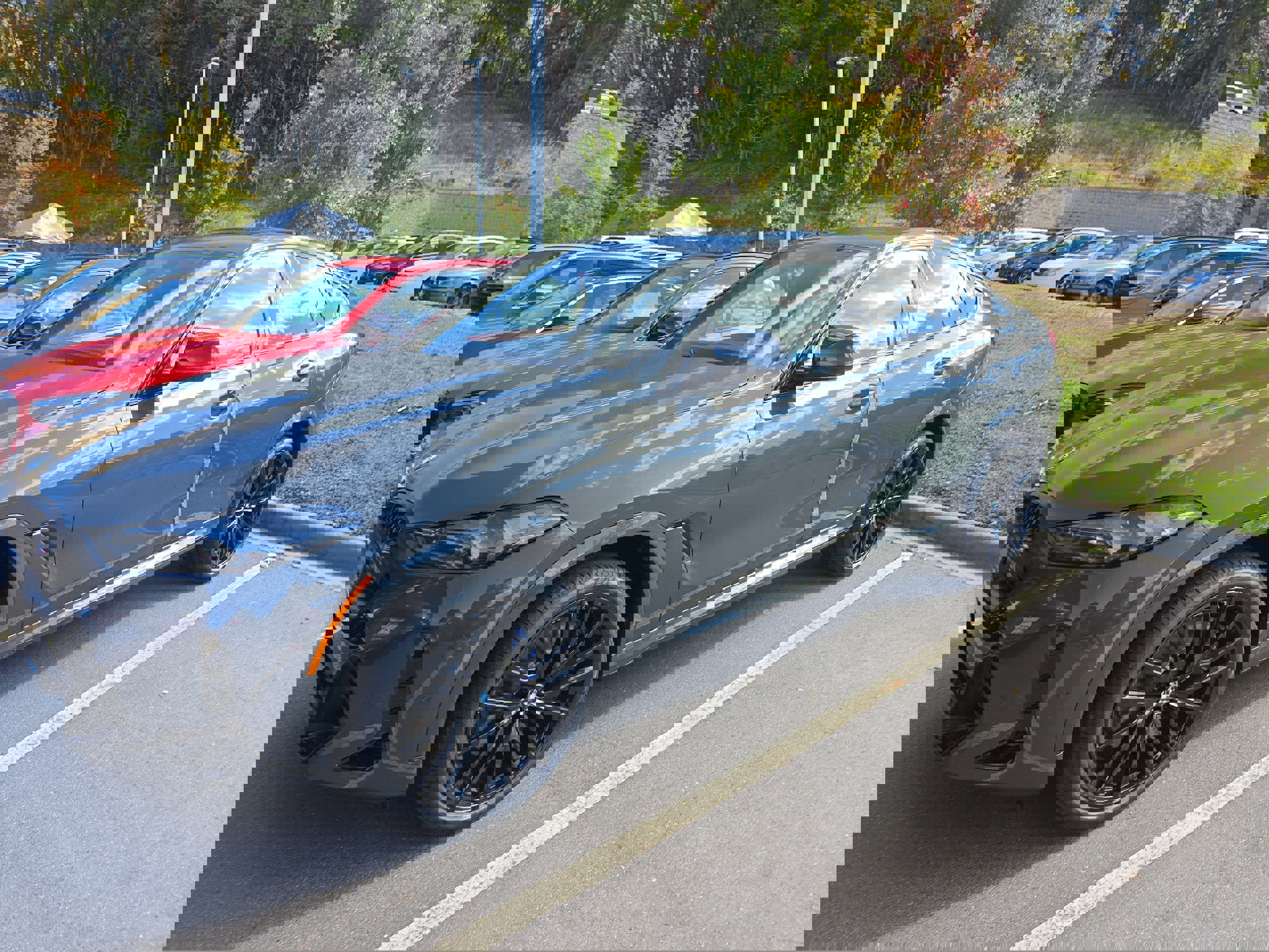 New 2026 BMW X6 M60i w/ Executive Package image 4