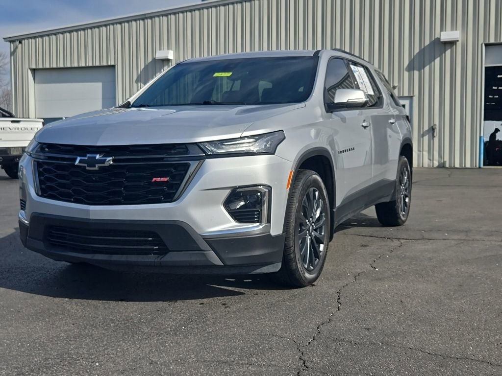 Used 2022 Chevrolet Traverse RS w/ LPO, Floor Liner Package AWD/4WD image 3