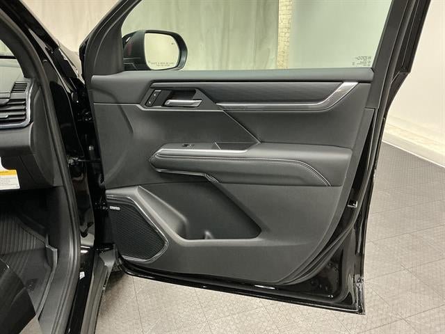 New 2026 GMC Acadia Elevation w/ LPO, Floor Liner Package AWD/4WD image 37