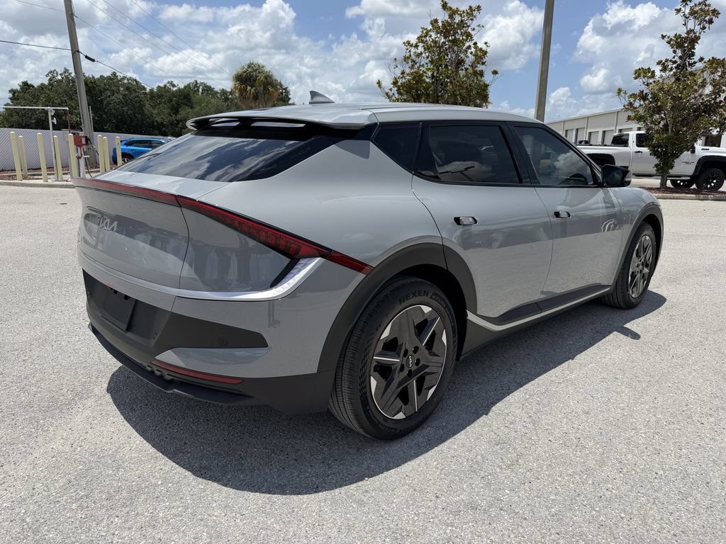 New 2026 Kia EV6 Light RWD image 4