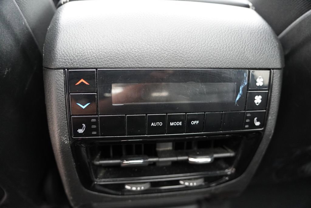 Certified 2024 Jeep Grand Cherokee L Limited w/ Luxury Tech Group II AWD/4WD image 20