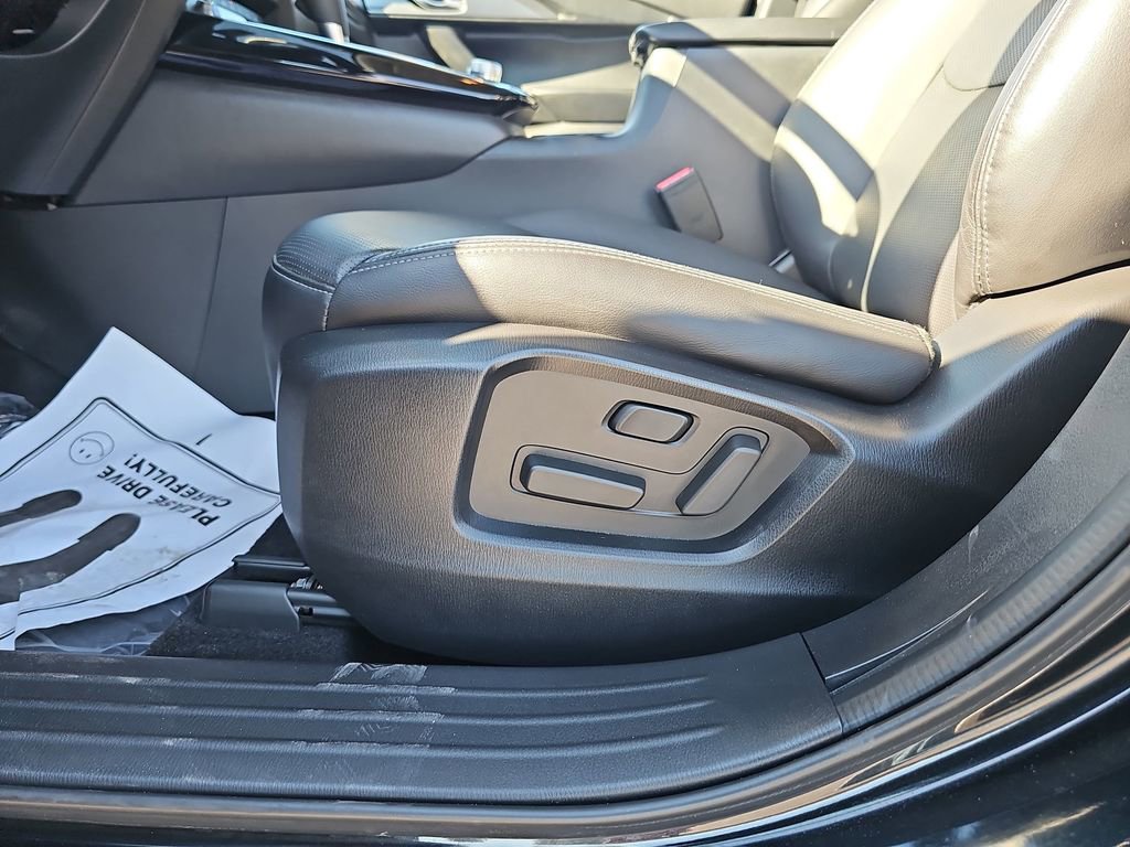 Used 2023 MAZDA CX-9 Touring image 34