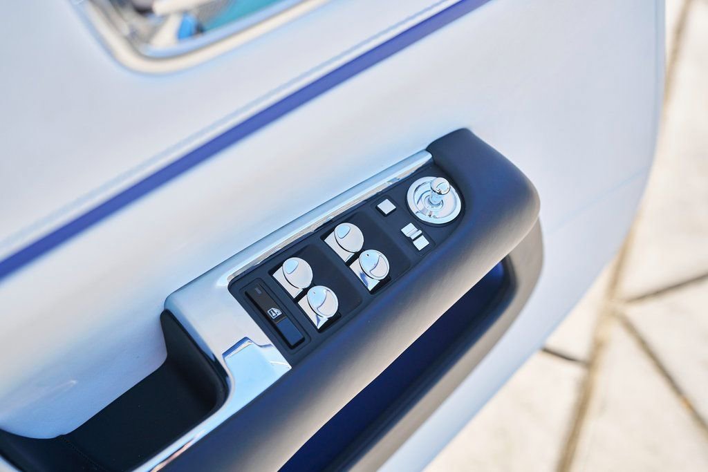 Used 2020 Rolls-Royce Wraith image 30