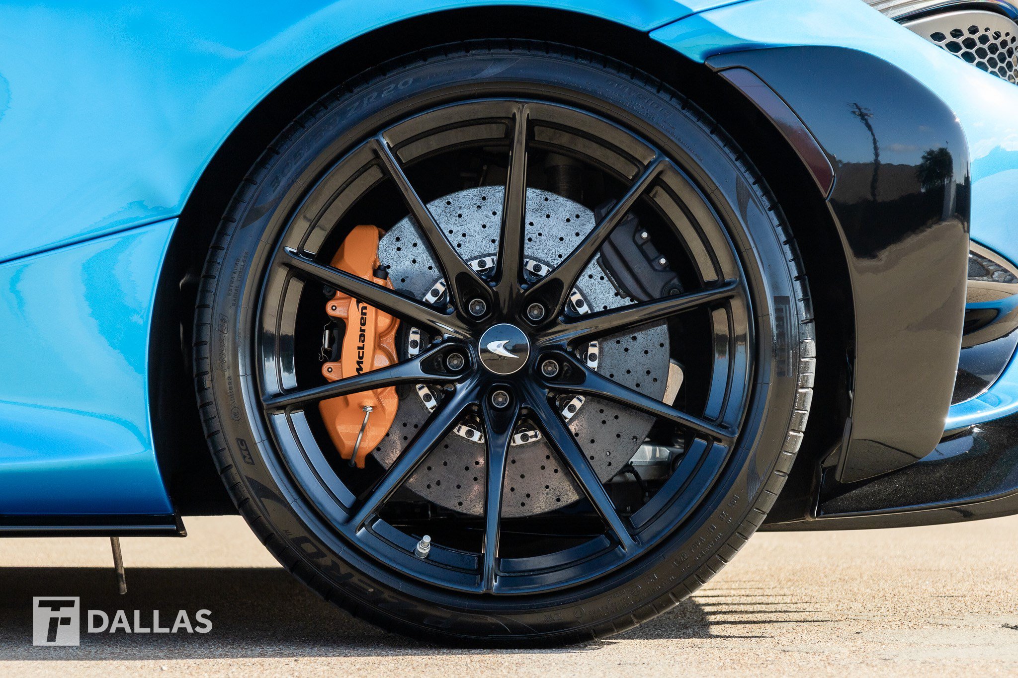 Used 2022 McLaren 765LT RWD image 9