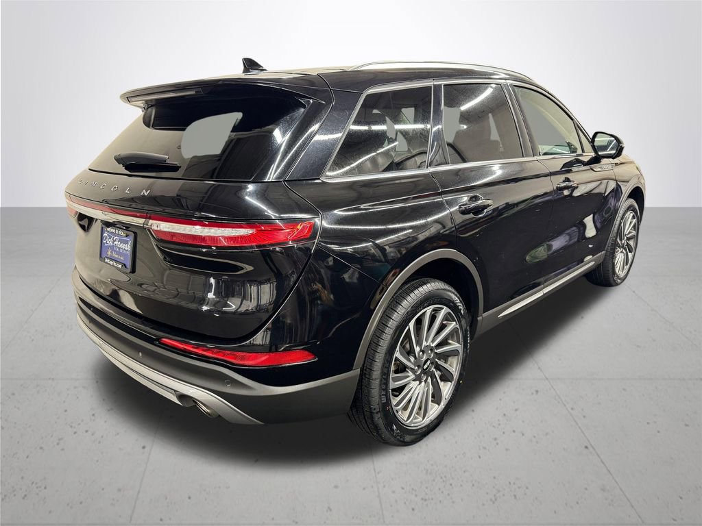 Used 2024 Lincoln Corsair Reserve w/ Equipment Group 201A image 7