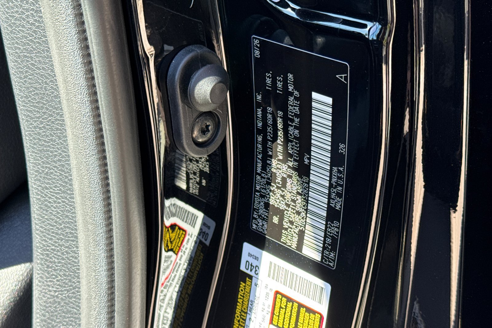 Certified 2026 Toyota Sienna XLE Woodland Edition AWD/4WD image 38