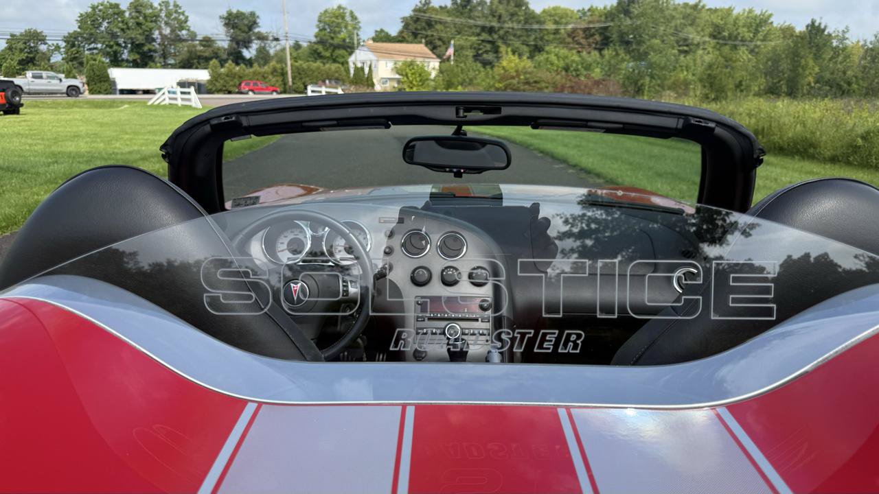 Used 2008 Pontiac Solstice Convertible w/ Premium Package RWD image 27