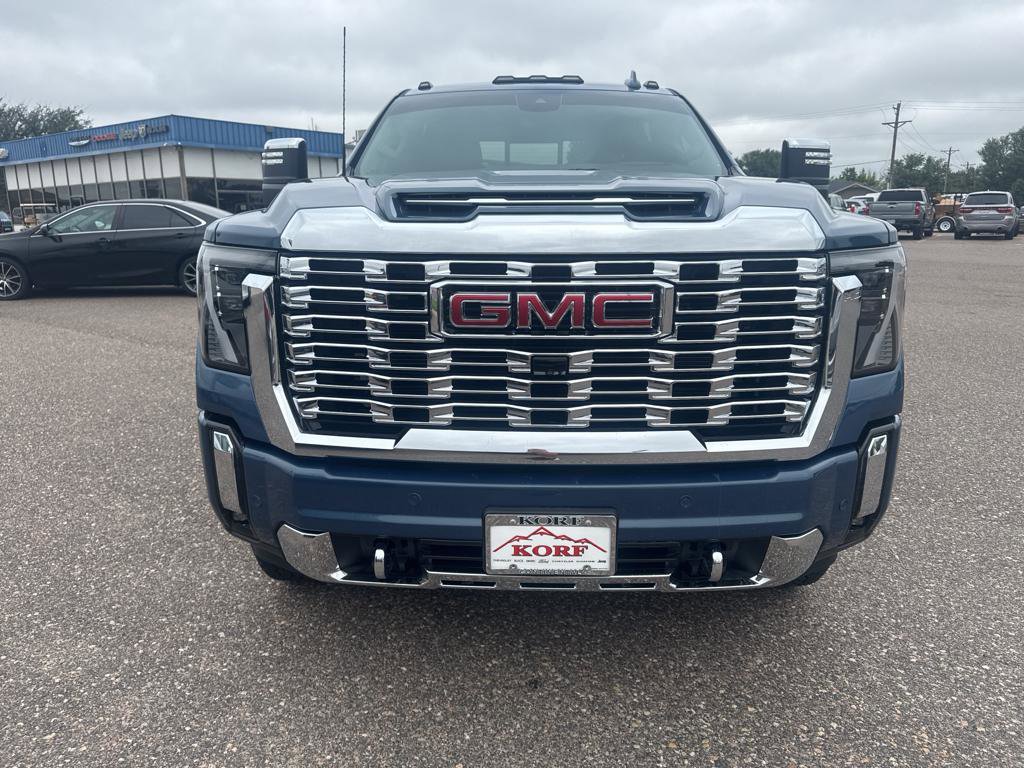Used 2024 GMC Sierra 2500 Denali w/ Technology Package image 3